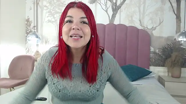 Snapshot of CorineRay chatting on 6, 11, 2025 CorineRay online show from 6, 11, 2025