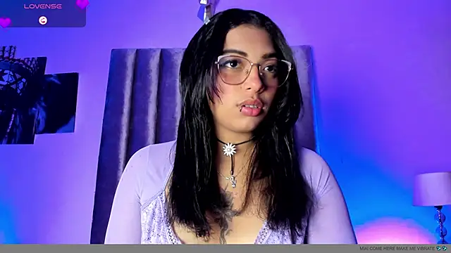 Snapshot of Sabrina_Cook chatting on 3, 10, 2025 Sabrina Cook online show from 3, 10, 2025