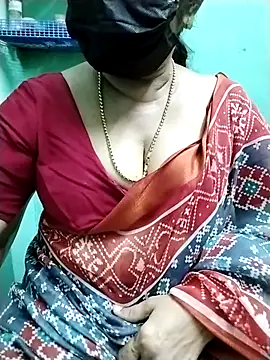 Snapshot of aarthika chatting on 11, 10, 2025 aarthika online show from 11, 10, 2025