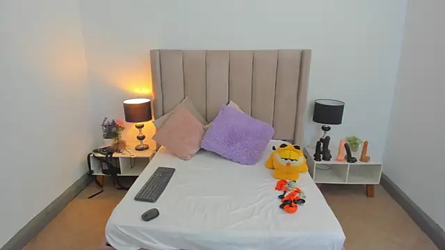 evvaa moon69 online show from 3, 10, 2025