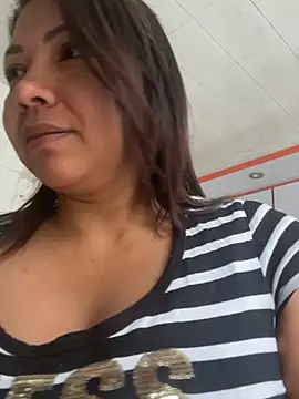 hiilarybrown online show from 10, 4, 2026