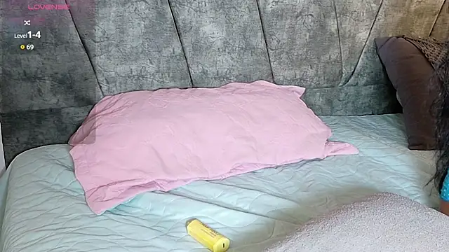 Snapshot of ValeriGallardo17 chatting on 5, 11, 2025 ValeriGallardo17 online show from 5, 11, 2025