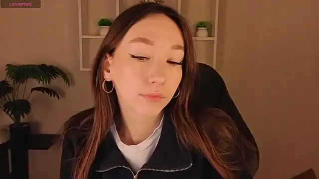 Miche1le Allenne online show from 13, 3, 2026