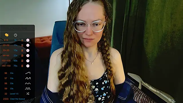 Snapshot of _Goldilocks_ chatting on 21, 9, 2025  Goldilocks  online show from 21, 9, 2025