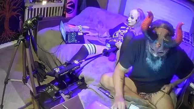 Snapshot of jamiezlilith chatting on 2, 10, 2025 jamiezlilith online show from 2, 10, 2025