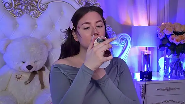 Snapshot of MeganStrain chatting on 18, 2, 2026 MeganStrain online show from 18, 2, 2026