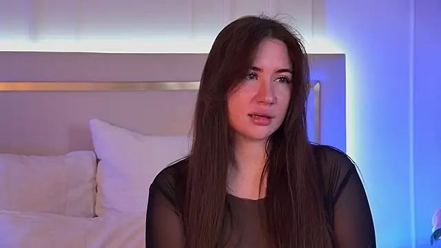 Snapshot of MeganStrain chatting on 3, 3, 2026 MeganStrain online show from 3, 3, 2026