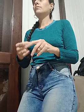 Snapshot of cicinha3657 chatting on 3, 6, 2026 cicinha3657 online show from 3, 6, 2026