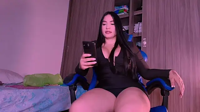 Snapshot of dreamsussi chatting on 4, 7, 2026 dreamsussi online show from 4, 7, 2026