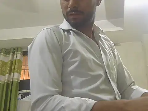 Snapshot of ursdreamperson chatting on 6, 6, 2026 ursdreamperson online show from 6, 6, 2026