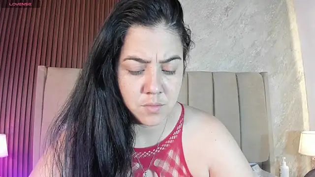 Snapshot of _Cris_Spicy_ chatting on 8, 5, 2026 Cris Spicy online show from 8, 5, 2026