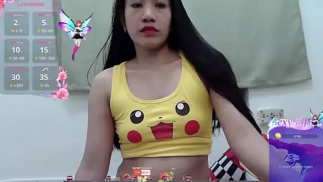 Snapshot of Ursexychixxx_4u chatting on 4, 7, 2026 Ursexychixxx 4u online show from 4, 7, 2026