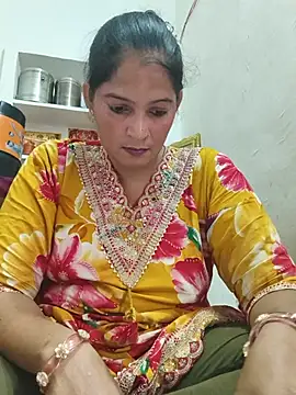 Snapshot of Chhaya_hot chatting on 17, 6, 2026 Chhaya hot online show from 17, 6, 2026