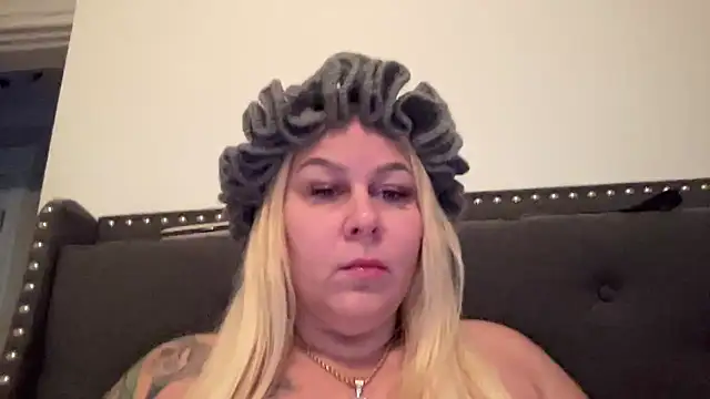 number1slut online show from 27, 11, 2025