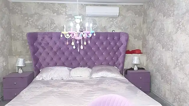 Wendy Waves online show from 2, 4, 2026