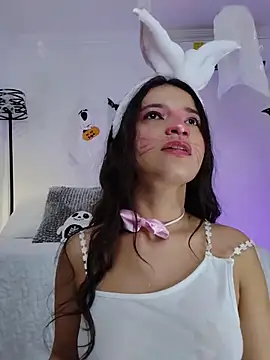 LUNAA    online show from 21, 10, 2025