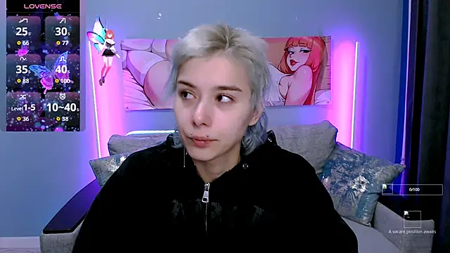 Snapshot of SophieAsh chatting on 1, 11, 2025 SophieAsh online show from 1, 11, 2025
