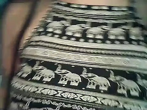 FallsForHerSmile online show from 1, 4, 2026