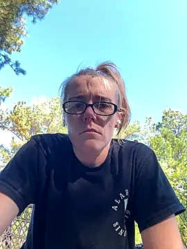 Snapshot of bb_empress chatting on 1, 10, 2025 bb empress online show from 1, 10, 2025