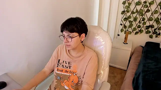 Nathaly ds online show from 11, 11, 2025