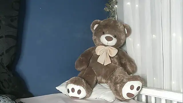 lishainparis18 online show from 28, 3, 2026