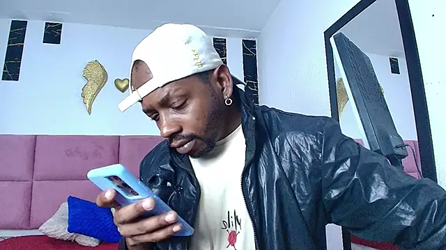 Snapshot of muller_asher chatting on 1, 10, 2025 muller asher online show from 1, 10, 2025