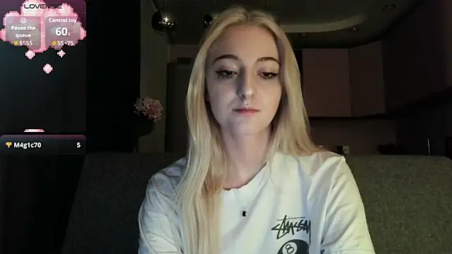 white liillyy online show from 17, 9, 2025