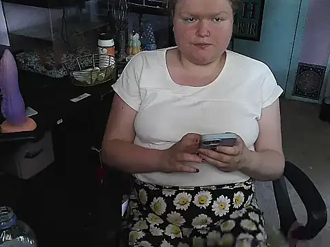 KadiSparkle online show from 17, 9, 2025