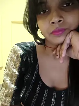 RAYI Queen 2 online show from 9, 11, 2025