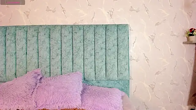 Saya Amaretto1 online show from 3, 10, 2025