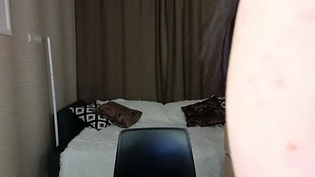 cute club online show from 16, 10, 2025