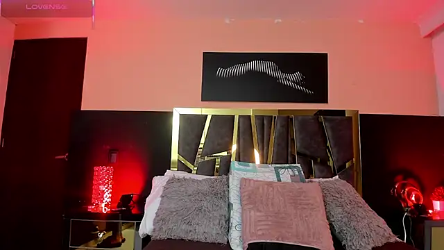 Snapshot of ScarletTorres chatting on 8, 11, 2025 ScarletTorres online show from 8, 11, 2025