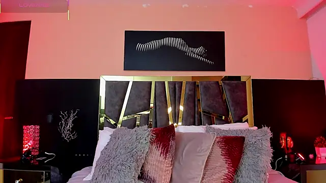 Snapshot of ScarletTorres chatting on 24, 11, 2025 ScarletTorres online show from 24, 11, 2025