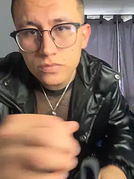 Snapshot of Kurtxxx22 chatting on 10, 5, 2026 Kurtxxx22 online show from 10, 5, 2026