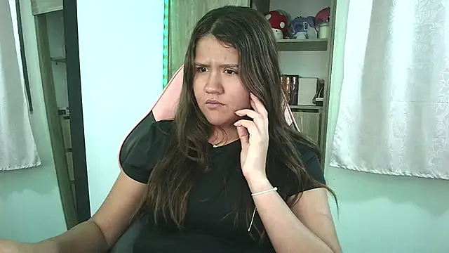 Oliviawatson1 online show from 9, 10, 2025