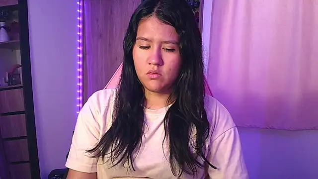 Oliviawatson1 online show from 23, 11, 2025