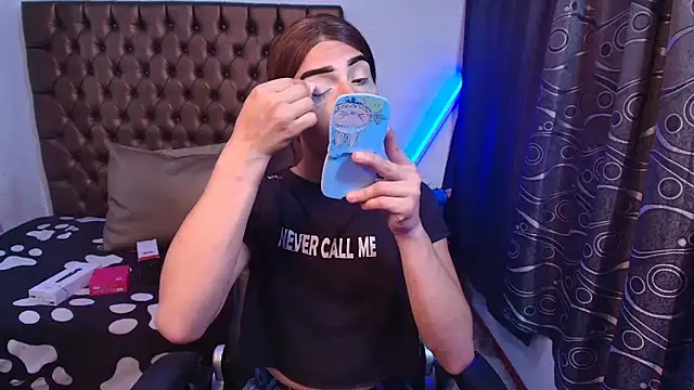 lailahdark online show from 8, 4, 2026