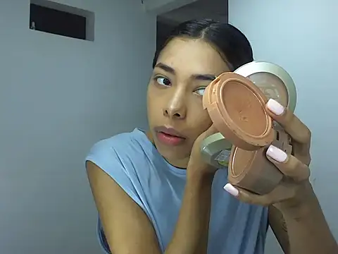 MeganAndMaxxh online show from 9, 9, 2025