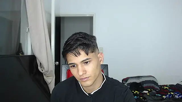 Alex mojica online show from 28, 9, 2025