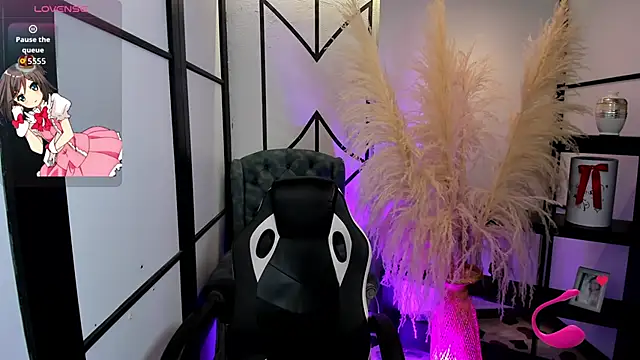 NahomiRichards  online show from 26, 2, 2026