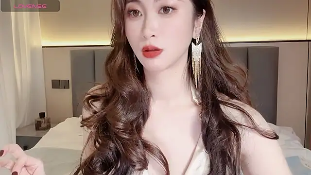 wuyueaini online show from 23, 11, 2025