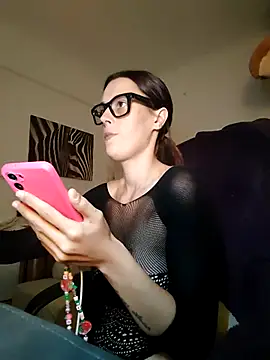 Mila Luciphya online show from 2, 12, 2025