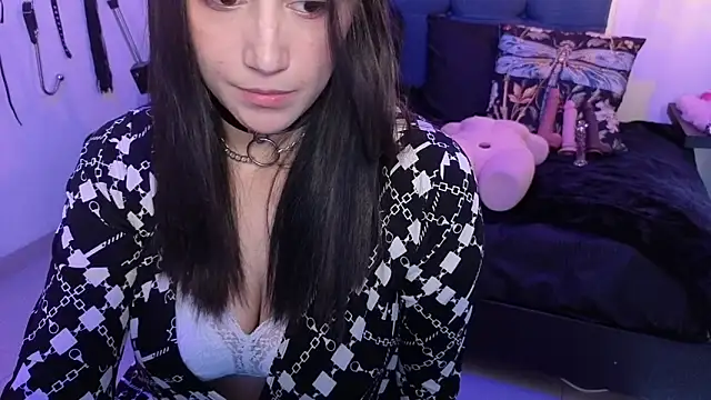 Snapshot of elowen_halley1 chatting on 25, 9, 2025 elowen halley1 online show from 25, 9, 2025