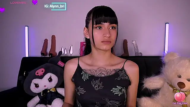 Alynn Bri  online show from 2, 3, 2026