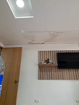 sarah garcia  online show from 1, 11, 2025