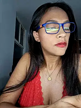 sarah garcia  online show from 24, 5, 2026