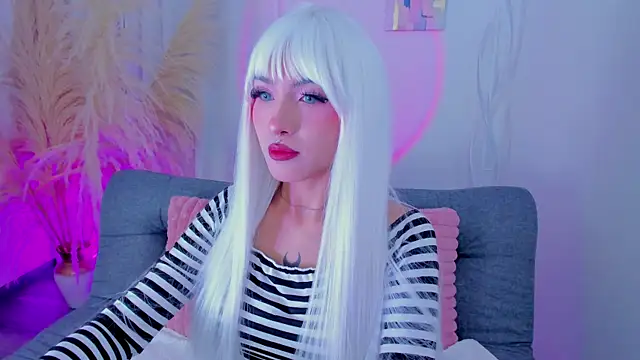 cuteezoe online show from 18, 11, 2025