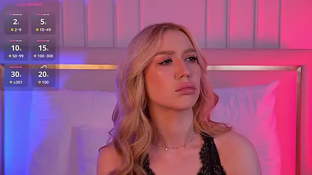 VelvetHell online show from 4, 10, 2025