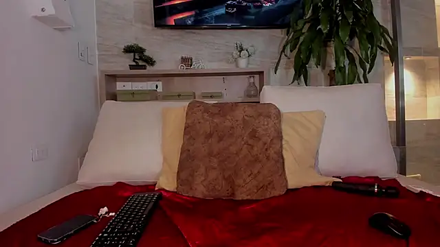 EllyMiller online show from 22, 11, 2025