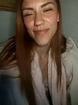 SlimBellaa online show from 17, 9, 2025